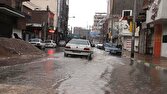 بارندگی باعث آبگرفتگی خیابان‌های آبادان شد