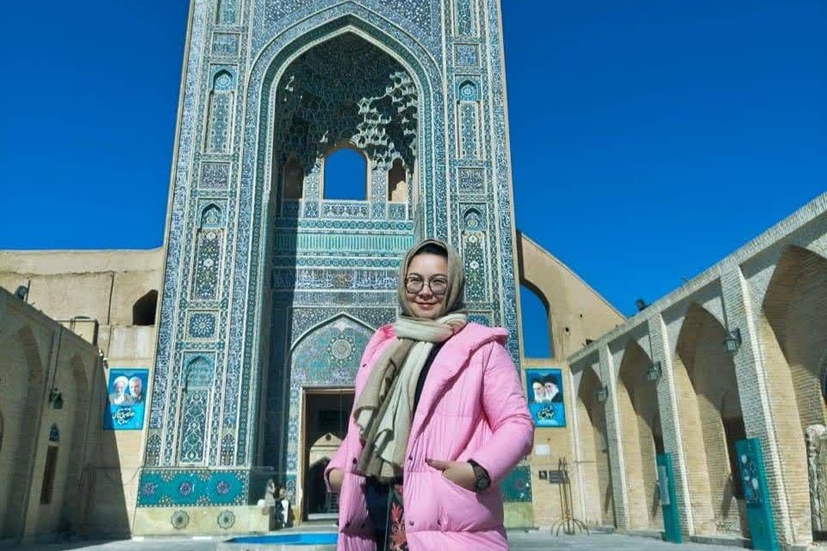 باشگاه خبرنگاران -مشارکت یک بانوی نیک اندیش چینی برای ساخت مدرسه شجریه طیبه میناب