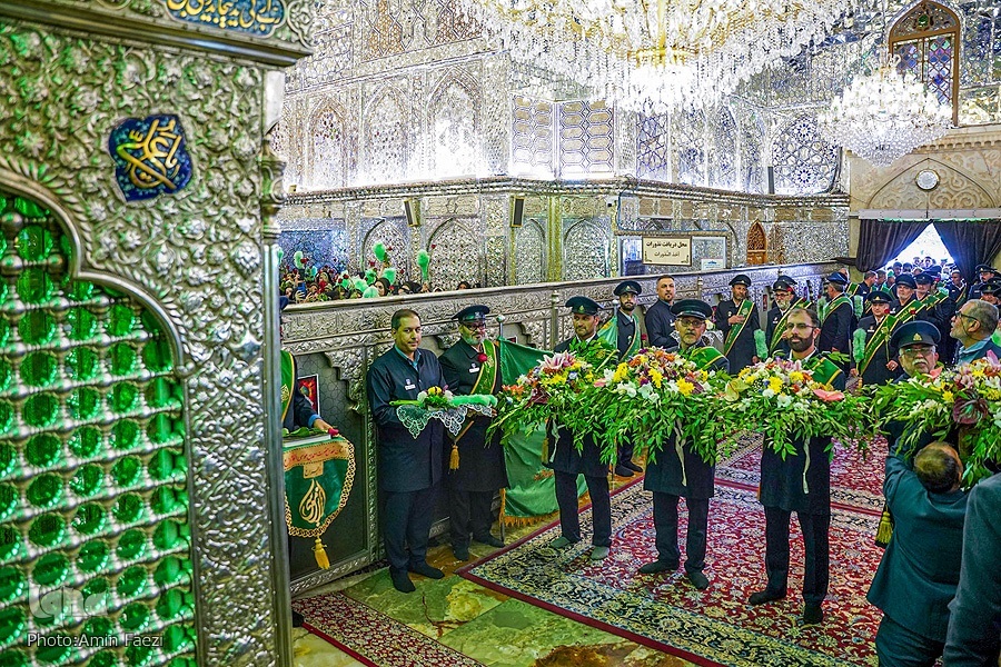 حرم شاهچراغ(ع) غرق در گل و نور شد + فیلم