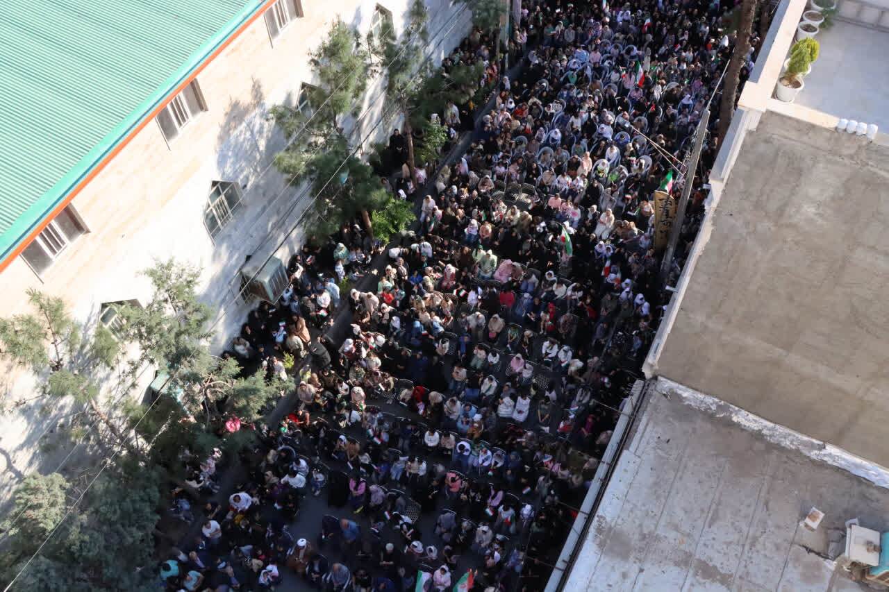 تجدید میثاق دختران روستای همدانک با آرمان&zwnj;های انقلاب اسلامی