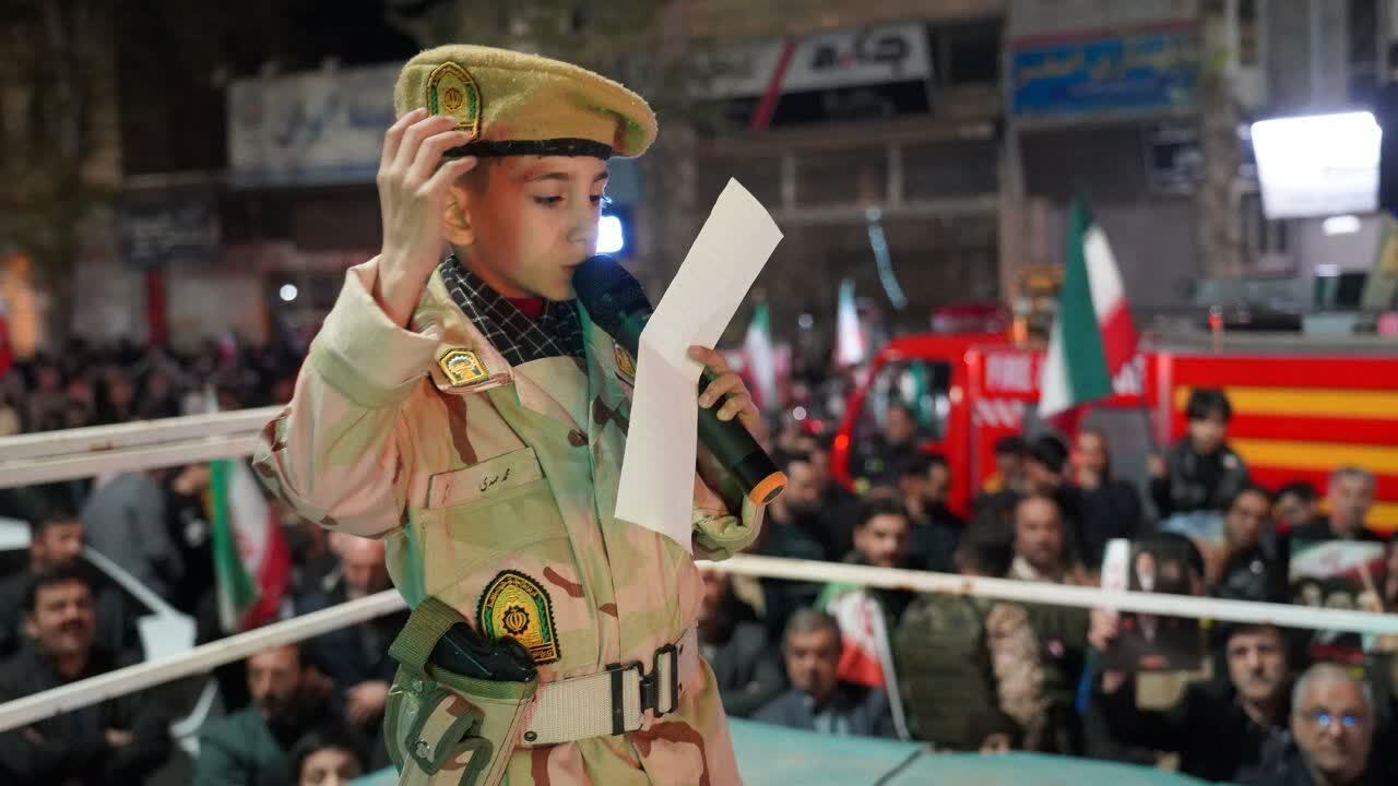 صلابت خوی&zwnj;ها در تجمع شبانه اقتدار و مقاومت