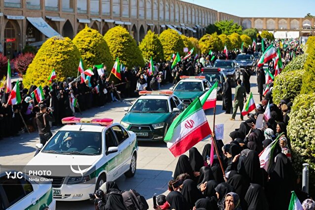 اجتماع بزرگ دختران جان فدای ایران در نصف جهان