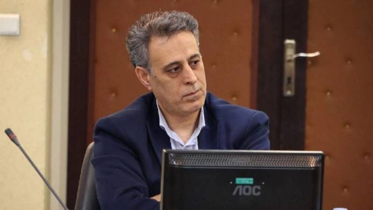 رئیس سازمان عقیدتی سیاسی فراجا: کف پای ملت ایران را می‌بوسم + فیلم