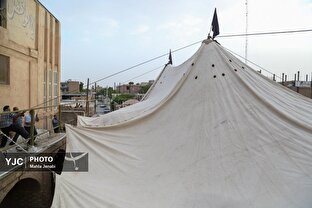 برپایی خیمه عزای حسینی در تکیه بنگی ها در کرمان