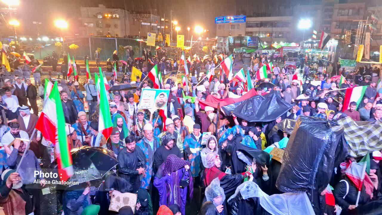 میدان انقلاب تهران میزبان اقوام ایرانی در شب&zwnj;های اقتدار و مقاومت