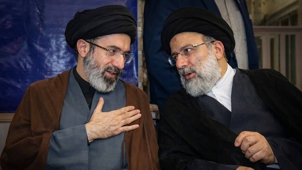 ماجرای تصویری از شهید رئیسی در کنار رهبر معظم انقلاب + فیلم