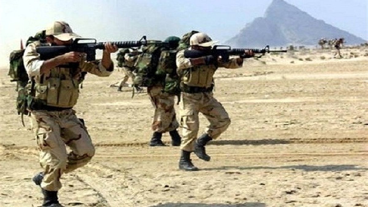 هدف‌گیری هلیکوپتر‌های آمریکایی توسط یگان تکاوری ایران + فیلم