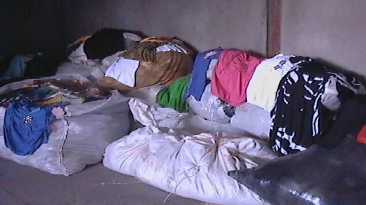کشف ۲۵۰۰ ثوب البسه قاچاق در بیرجند