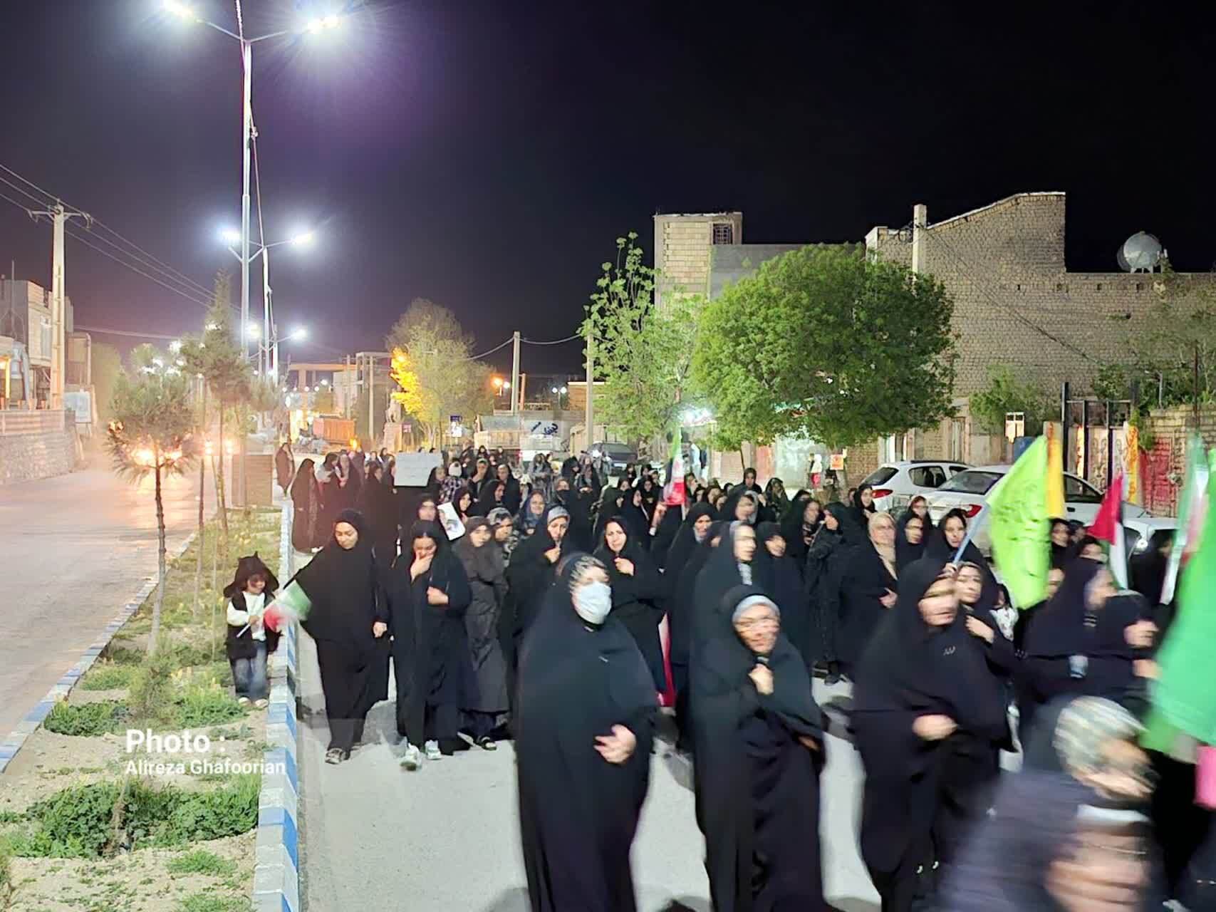 حضور اقشار مختلف انقلابی و بصیر نردین در اجتماع شبهای اقتدار حضور اقشار مختلف انقلابی و بصیر نردین در اجتماع شبهای اقتدار
