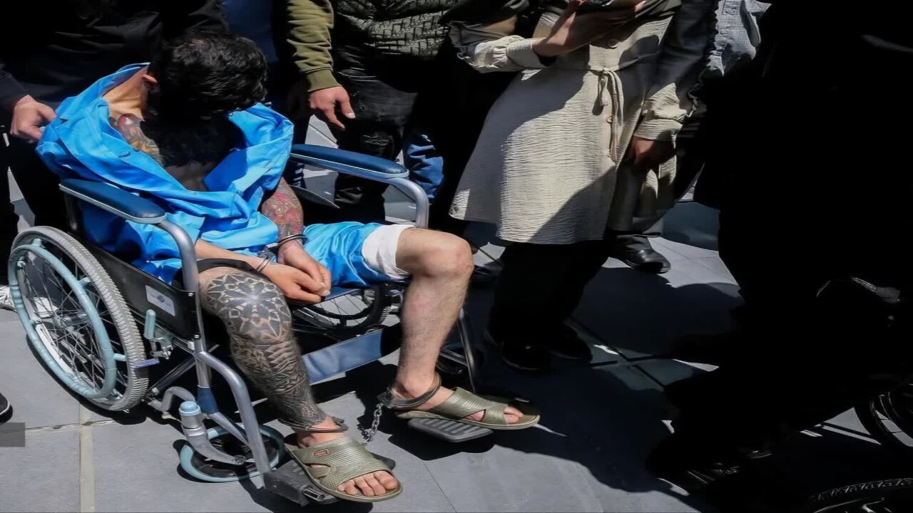 پایان کار عربده‌کشی اوباش در عباس آباد؛ تبهکار مسلح با ضرب گلوله زمین‌گیر شد
