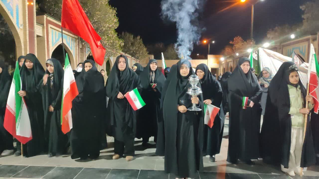 تجمع خودجوش صالح آبادی&zwnj;ها در حمایت از رهبری