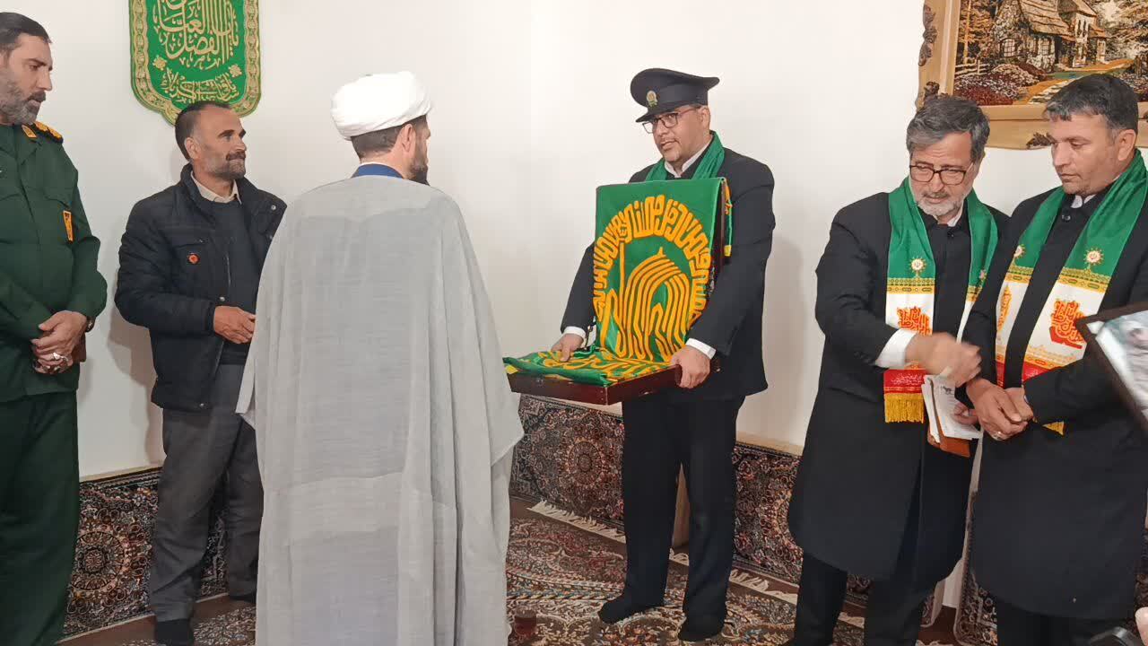 کاروان زیر سایه خورشید به روستای گردشگری توآباد رسید