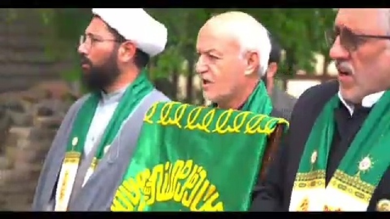 مشهد در «دورود» تجلی یافت؛ کاروان «زیر سایه خورشید» دل‌های مشتاق را به حرم امام رضا (ع) گره زد + فیلم