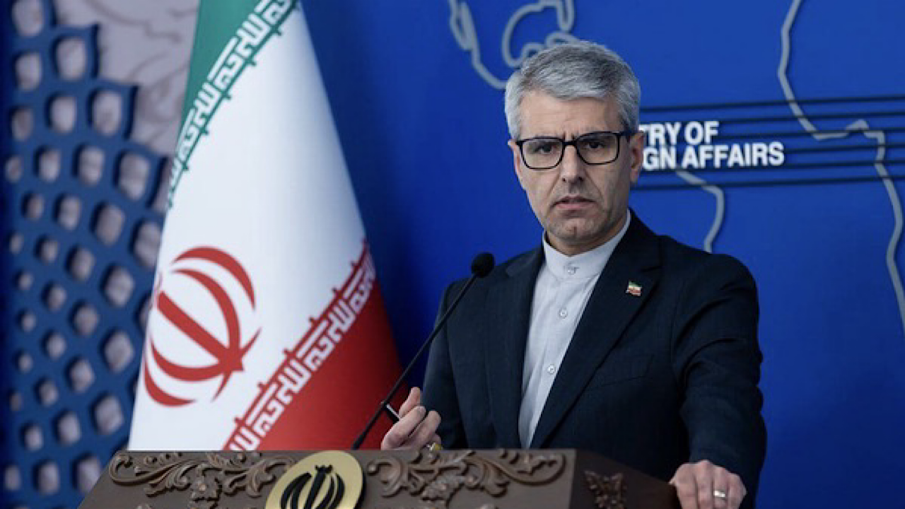 بقائی: غارت کشتی‌های حامل نفت ایران، دزدی دریایی است