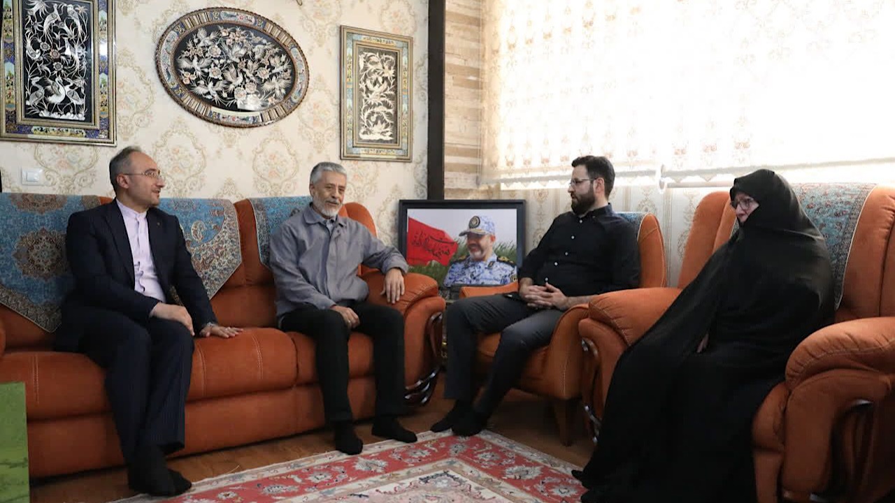 سیاری: شهید نصیرزاده مشکلات ارتش را درک و پیگیری می‌کرد