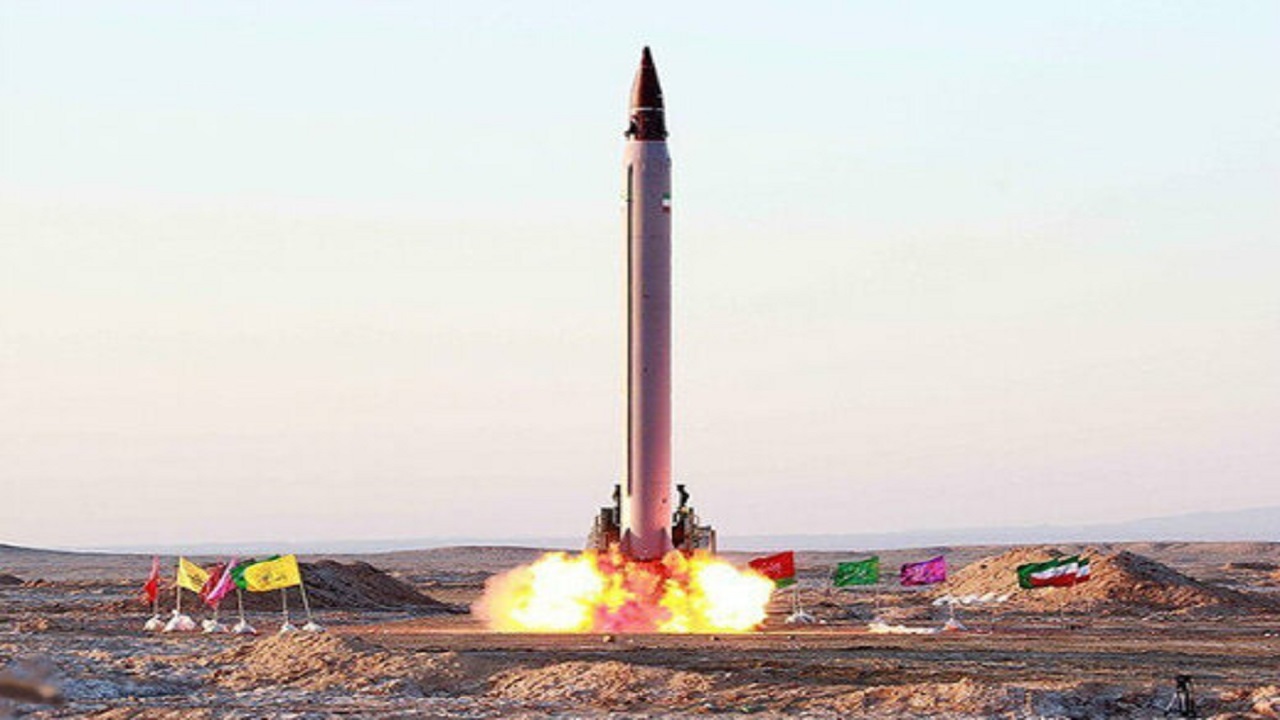 بانوی قمی حلقه ازدواج خود را برای کمک به ساخت موشک اهدا کرد