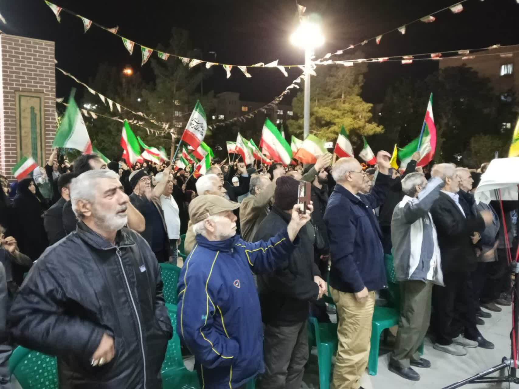 اجتماع با صلابت خاورشهری&zwnj;ها در تجمع اقتدار و مقاومت
