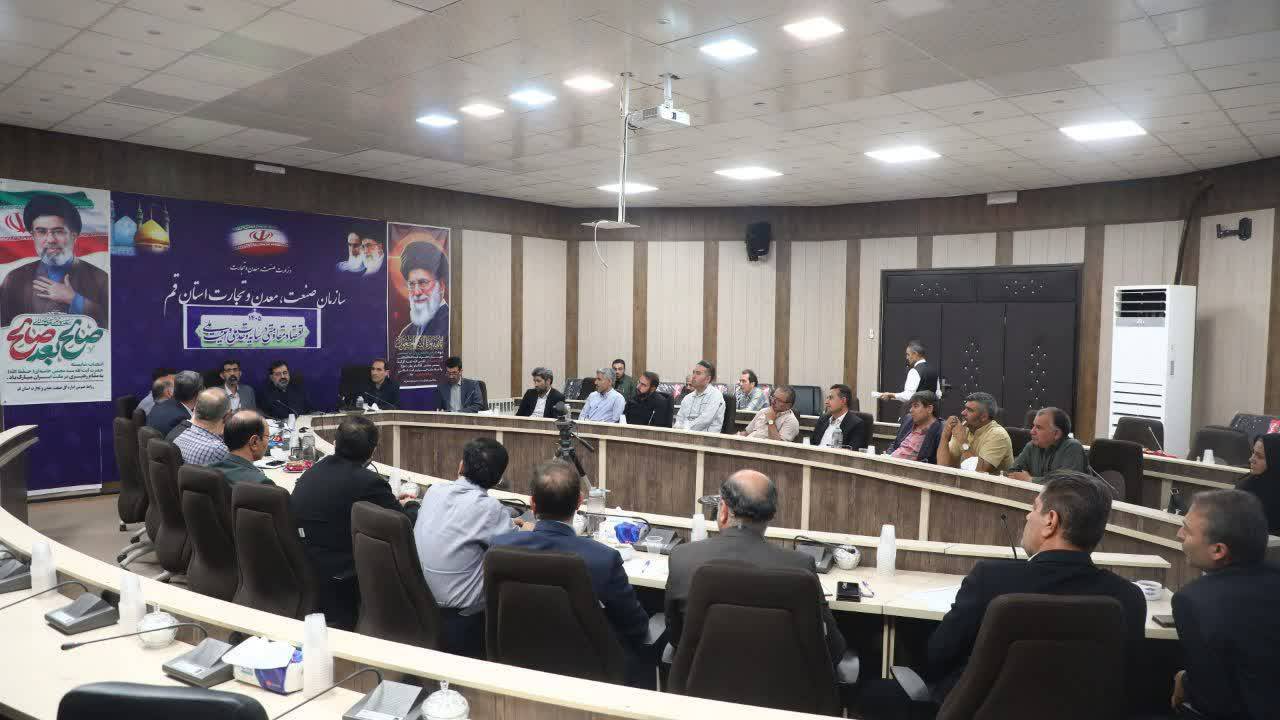 مسائل مرغداران قم با همفکری و پیگیری استانی و ملی حل می‌شود