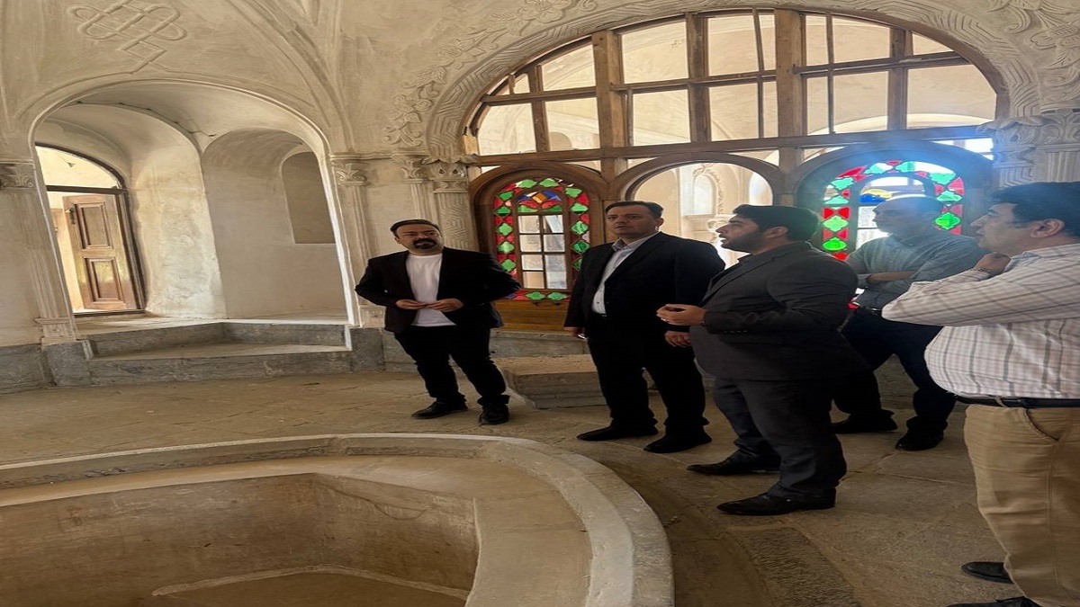 باشگاه خبرنگاران -بازدید میدانی بازرس‌کل کردستان از عمارت خسروآباد؛ تأکید بر مرمت اصولی و حفظ هویت تاریخی استان