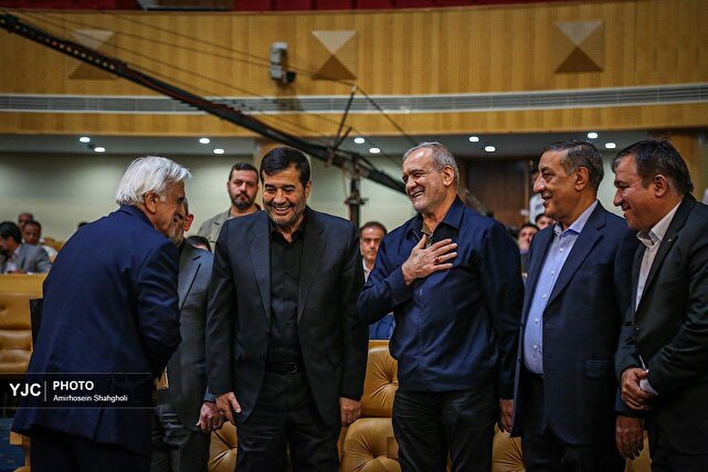 پزشکیان: کسانی که پرچم ایران را در دنیا بلند می‌کنند قهرمانان ما هستند
