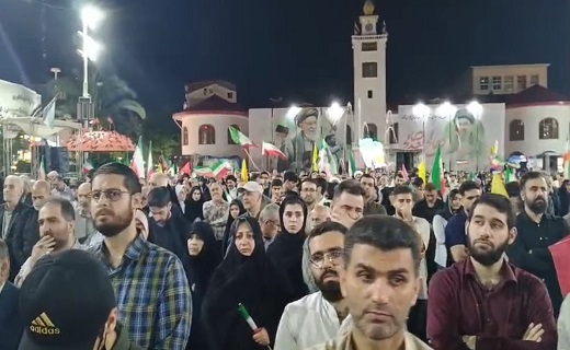 فریاد مرگ بر آمریکا و مرگ بر اسرائیل در اجتماع شبانه رشت + فیلم و تصاویر