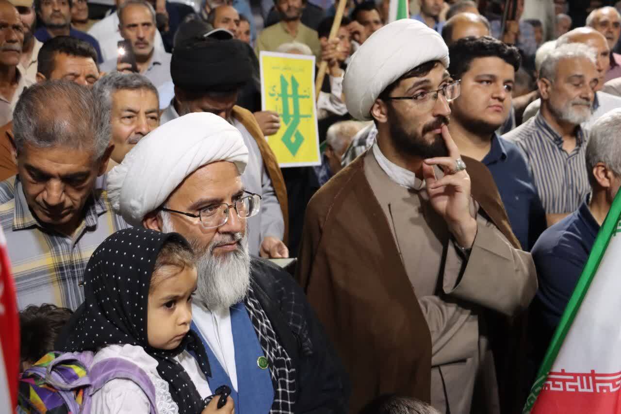 تجمع شبانه حمایت از رهبر انقلاب اسلامی در ماهدشت