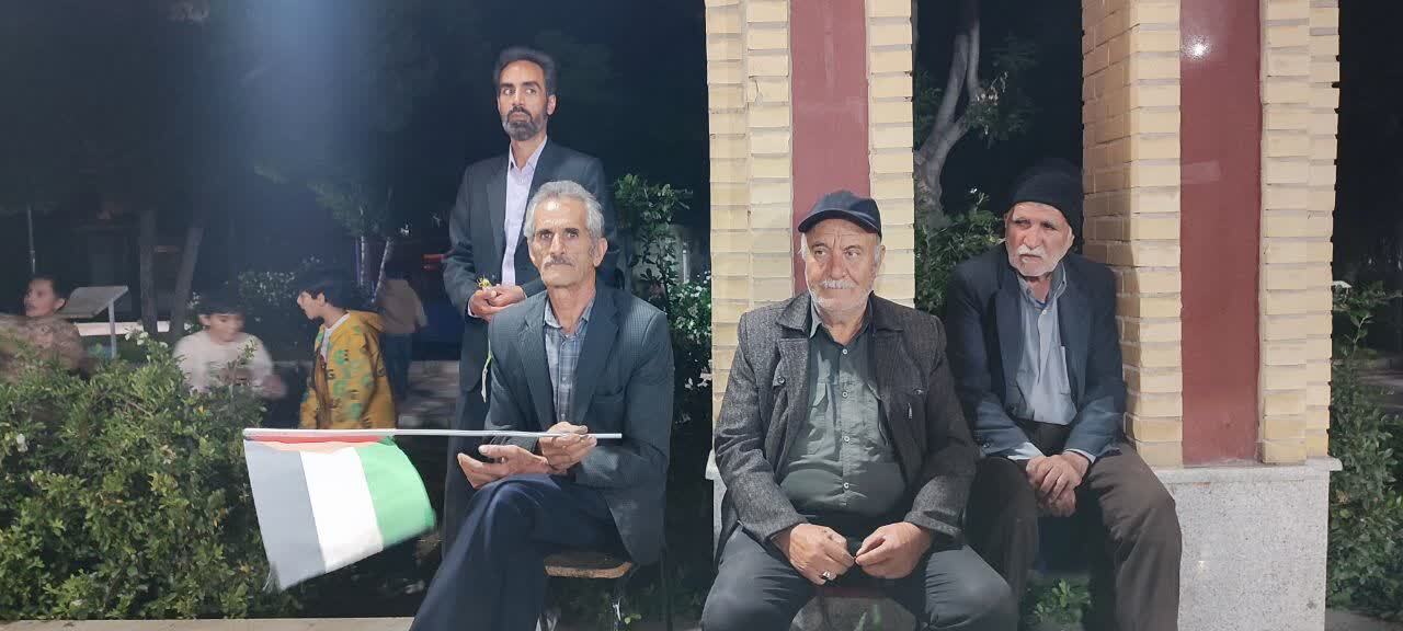 مزار مطهر شهدای صالح&zwnj;آباد میزبان تجمع مردمی حمایت از انقلاب و نیرو&zwnj;های مسلح شد