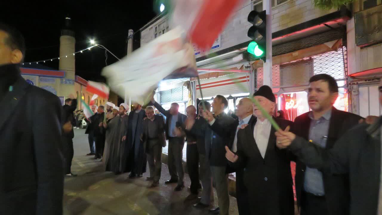روایتی از دل میدان شهید مومنی هریس در شب ۹۴ تجمعات خیابانی