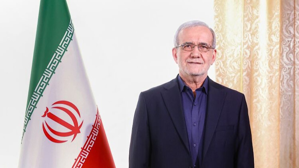 بارش باران در حرم مطهر رضوی در آستانه عید غدیر + فیلم