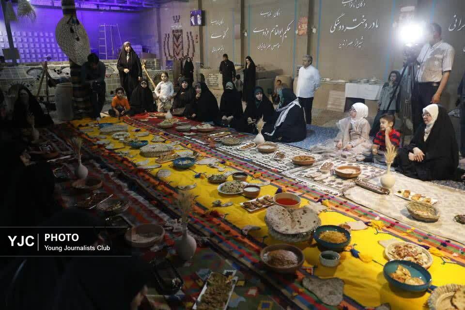 افتتاح جشنواره فرهنگی اقوام و عشایر در قم؛ یک وطن، بیعت هزار فرهنگ با رهبری