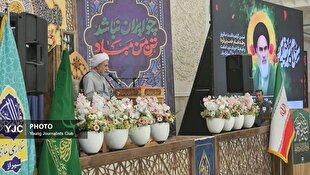 تأکید امام جمعه شیراز بر نقش ولایت و وحدت در عبور از چالش‌های جامعه اسلامی