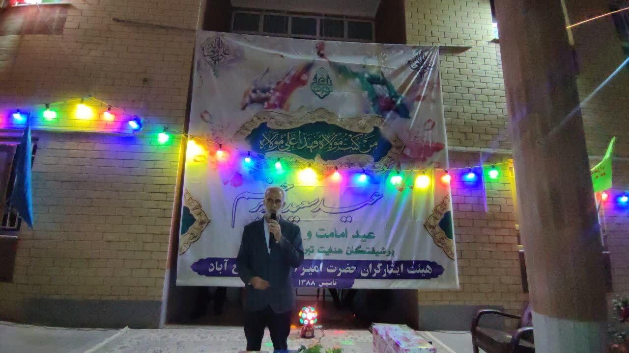 گزارش تصویری از طنین &laquo;من کنت مولا&raquo; در آسمان صالح&zwnj;آباد همدان