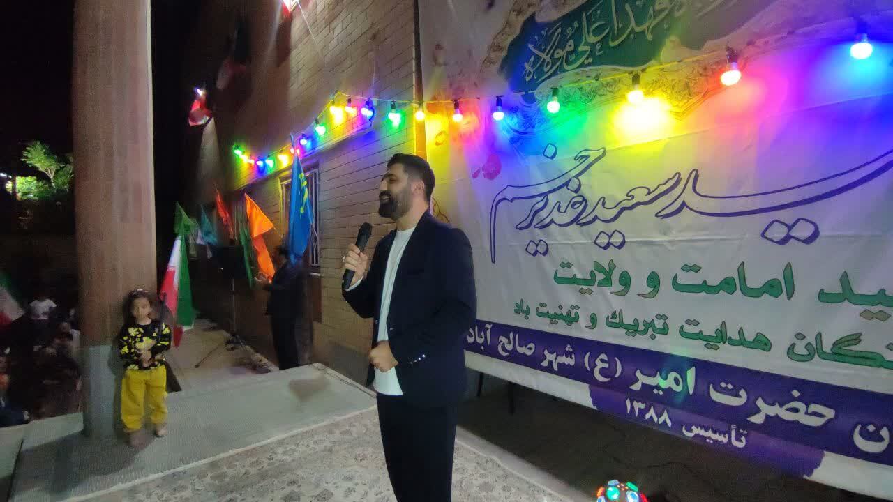 گزارش تصویری از طنین &laquo;من کنت مولا&raquo; در آسمان صالح&zwnj;آباد همدان