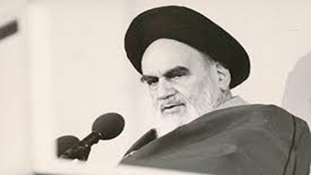 واکنش جالب امام خمینی(ره) به تمجید آیت‌الله مشکینی از ایشان + فیلم