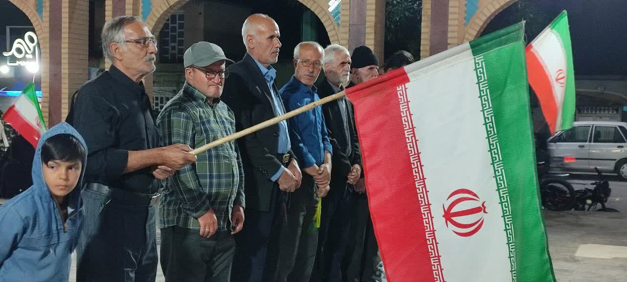 از طنین تا پای جان برای ایران تا یادمان امام و ۱۵ خرداد در صالح آباد + عکس و فیلم
