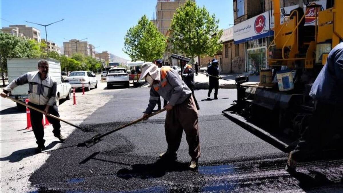 باشگاه خبرنگاران -اجرای عملیات آسفالت و بهسازی معابر در محور‌های اصلی عباس‌آباد تا میدان فرجه و میدان نبوت