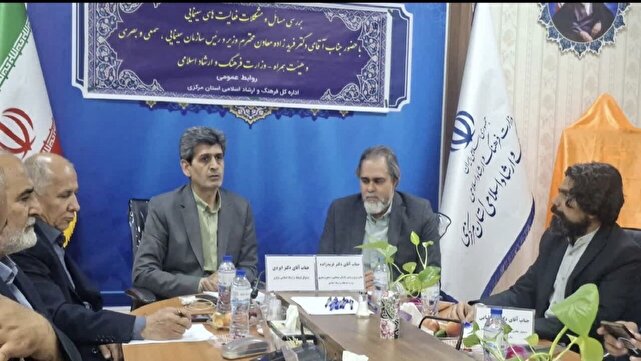 سینمای ایران با وجود پیشینه درخشان تاریخی در معرض افول قرار دارد