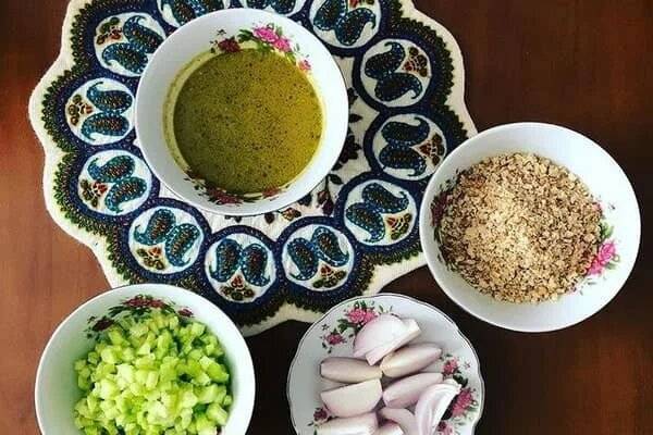 بنه؛ سوغاتِ سبزِ کوهستان در سفره&zwnj;های اصیلِ کرمانی