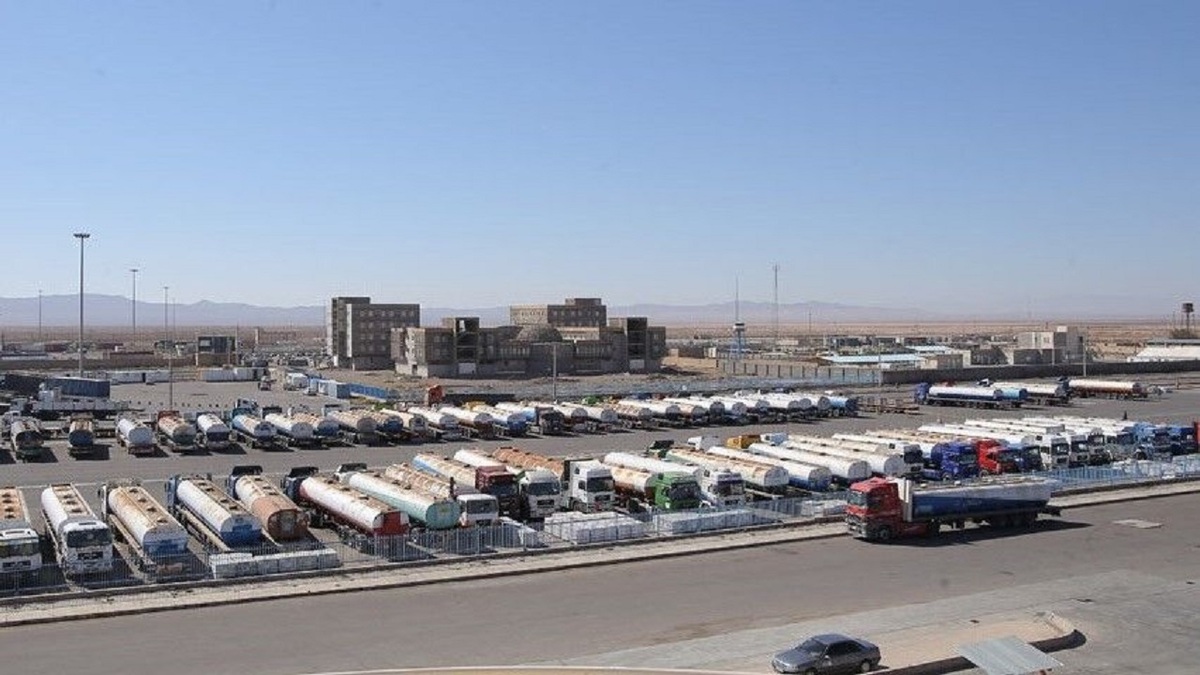 باشگاه خبرنگاران -حذف کامل معطلی کامیون‌ها در مرز دوغارون
