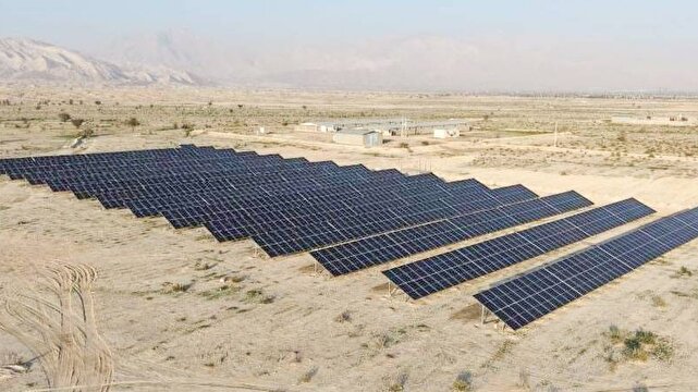 بهره ‌برداری از فاز نخست نیروگاه خورشیدی در روستای خلوص شهرس