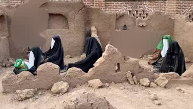 ساخت بزرگترین نمایشگاه نمونک گلی ویژه ماه محرم در روستای تکه