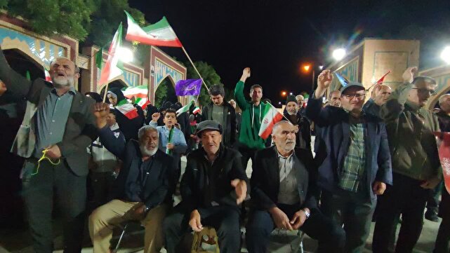 نوای تا پای جان برای ایران در مزار شهدای صالح آباد طنین&zwnj;انداز شد