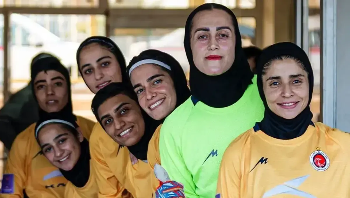 خاتون بم روی لبه تیغ؛ قهرمانِ بی&zwnj;پول، در آستانه از دست دادن آسیا