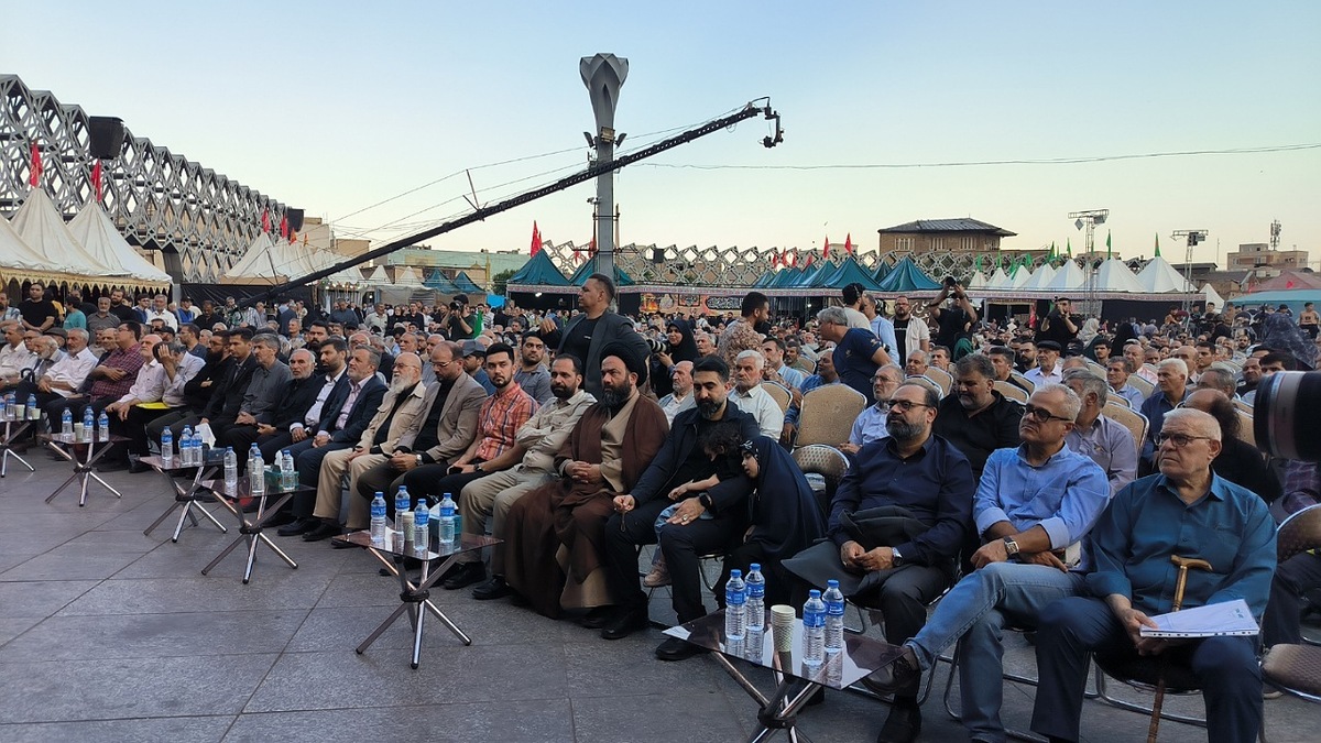 باشگاه خبرنگاران -افتتاح نمایشگاه «عطر سیب» در میدان امام حسین (ع)
