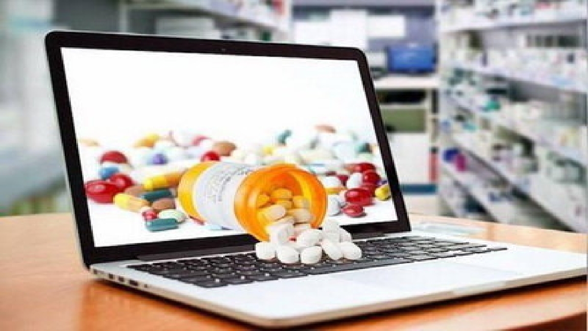 باشگاه خبرنگاران -فروش اینترنتی دارو غیرقانونی است/ با متخلفان برخورد قاطع می‌شود