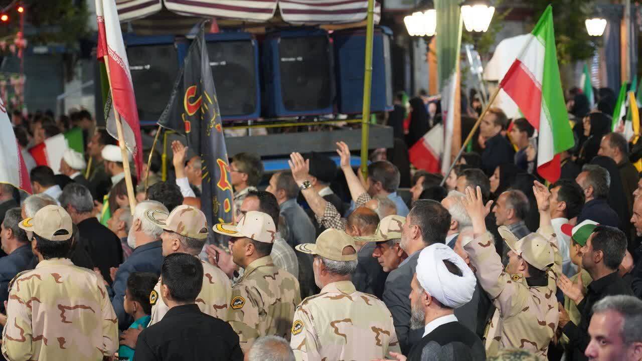 اجتماع با شکوه مردم انقلابی خوی در میدان مقاومت