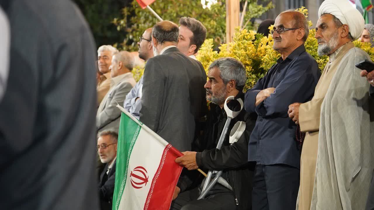اجتماع با شکوه مردم انقلابی خوی در میدان مقاومت