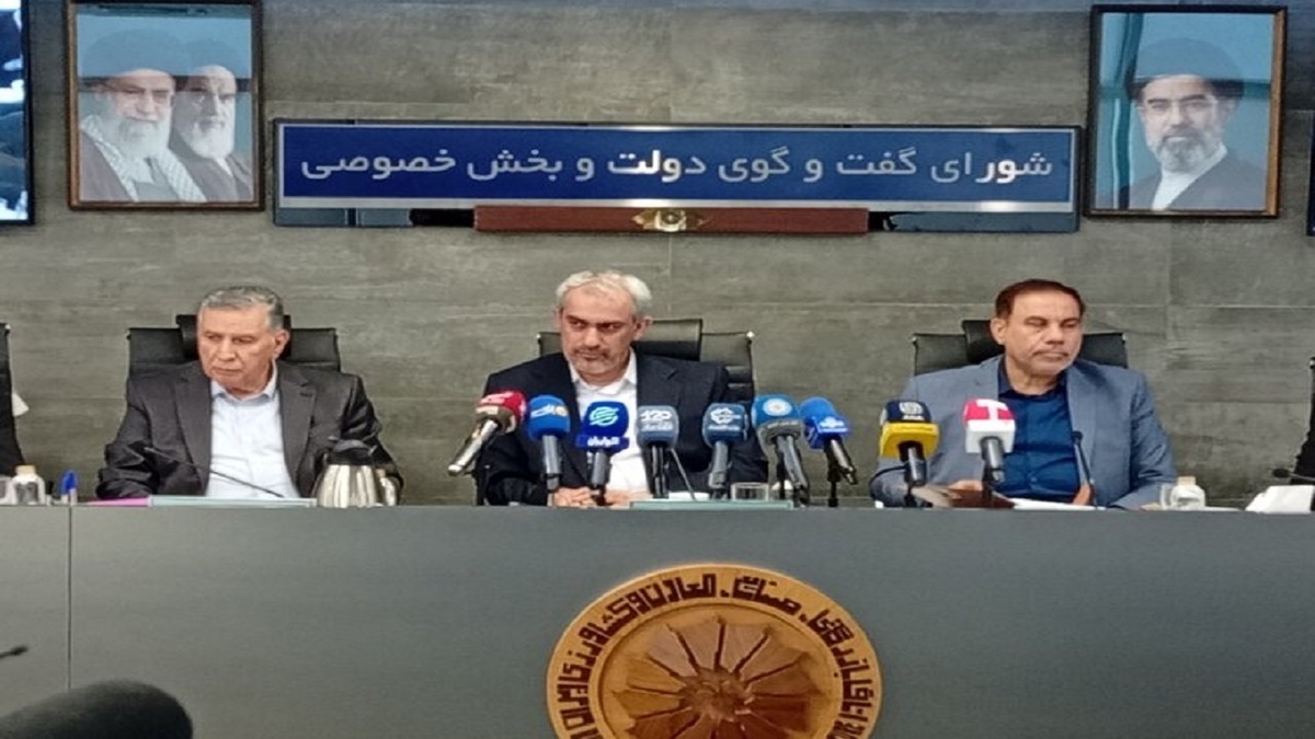 باشگاه خبرنگاران -وزیر اقتصاد: جهاد اقتصادی با همکاری دولت و بخش خصوصی ادامه دارد