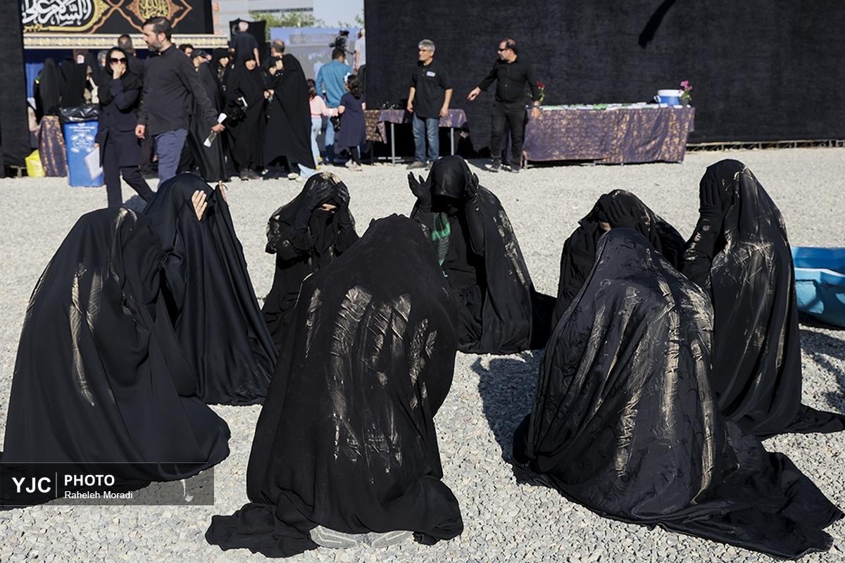 آیین سلام بر محرم؛ همبستگی بزرگ‌ترین گردهمایی عزای حسینی