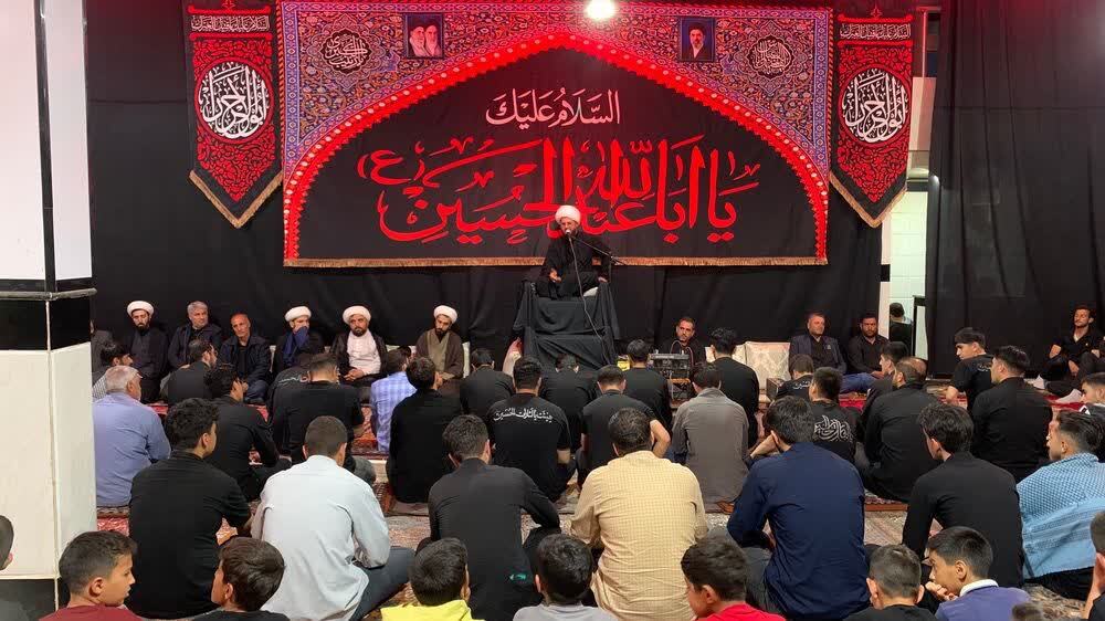برگزاری آیین آیینی طشت گذاری در دیزج دیز به مناسبت ماه محرم + عکس